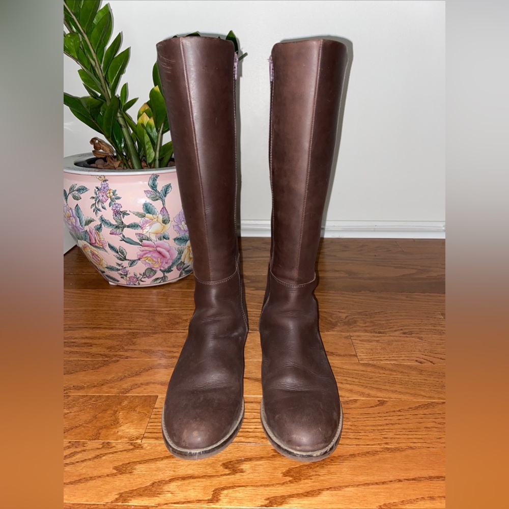 Clarks Women's Camzin Branch Knee High Boot Size 10